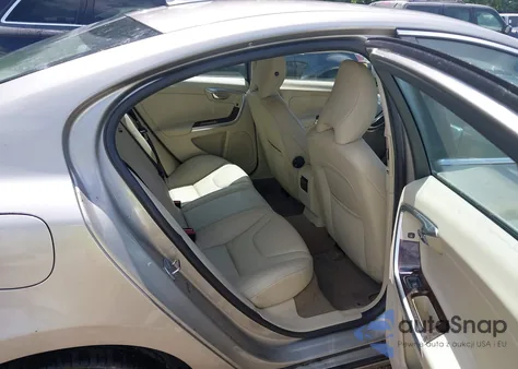 2014 Volvo S60 T5 из США, поврежденный, VIN YV1612FS9E2285458